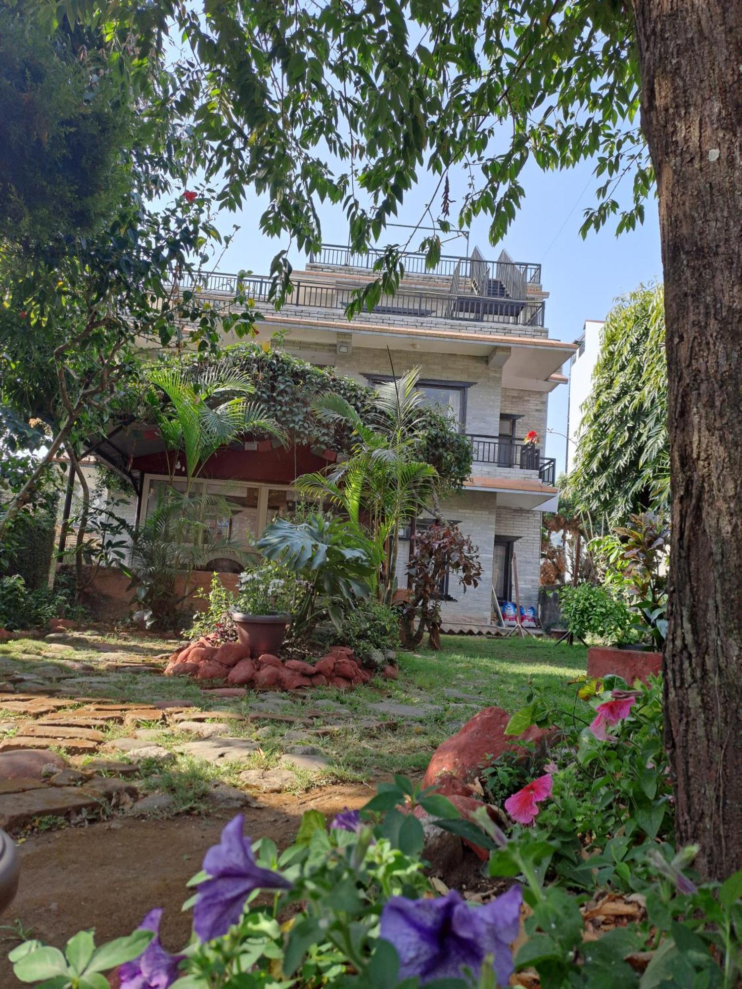 Cherry Garden Pokhara Zewnętrze zdjęcie